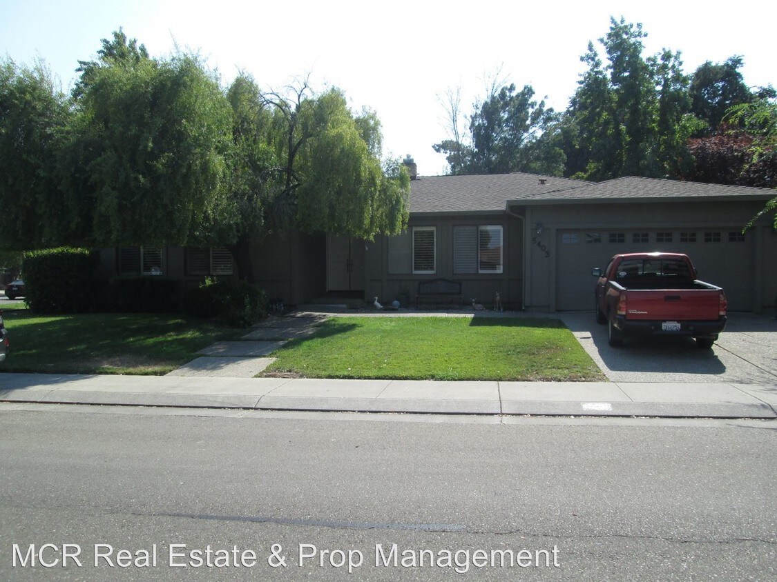 Primary Photo - 4 br, 3 bath House - 5403 PASSERO WAY