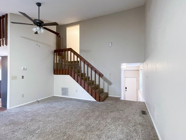 Building Photo - 13049 Charlie Cir