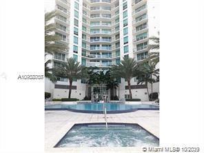 Building Photo - 300 S Biscayne Blvd