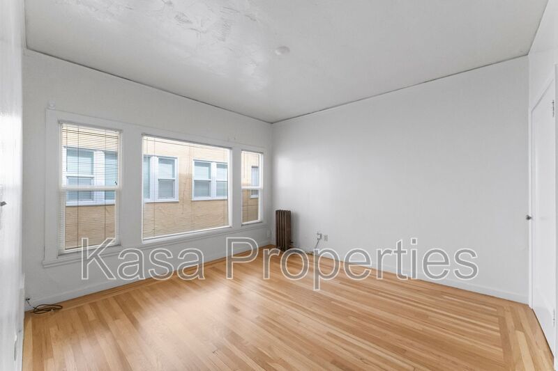 Primary Photo - 1856 Spruce St