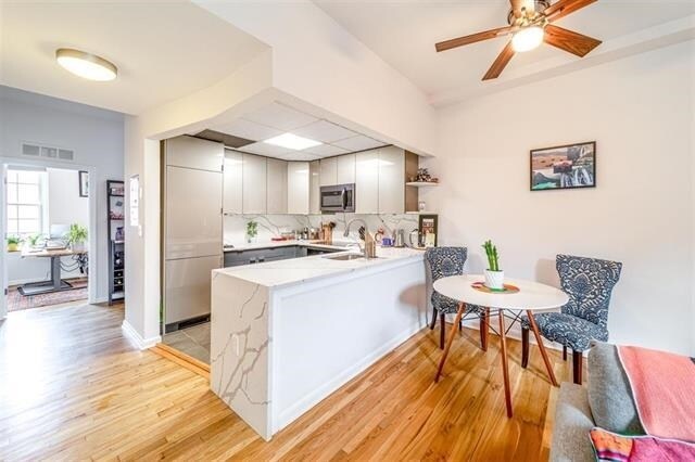 Foto del edificio - 187 Wayne St