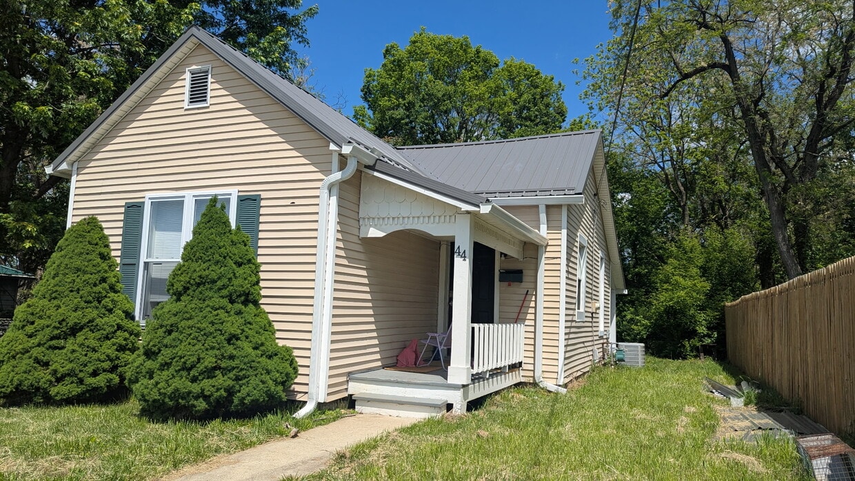 Building Photo - 44 N 13th St