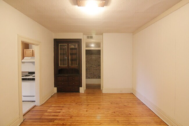 Photo - 228 Union St Apartments