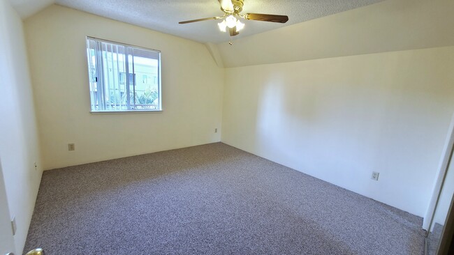 Building Photo - 3520 Lebon Dr