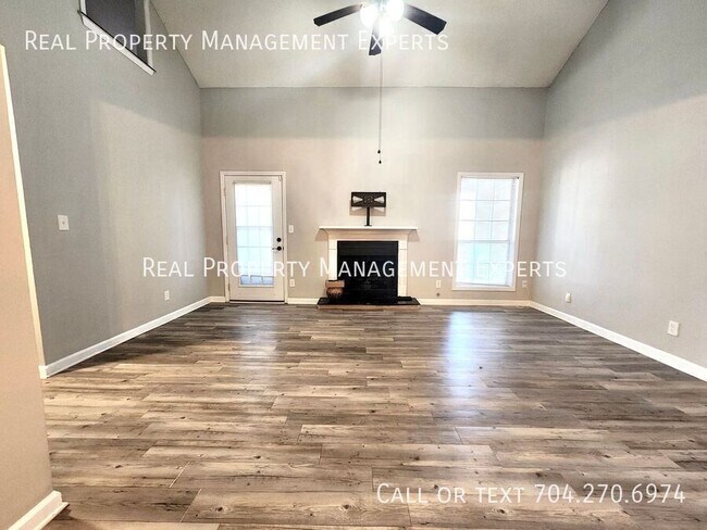 Foto del edificio - 6022 Winged Elm Ct