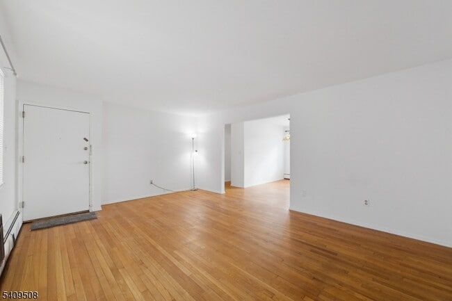 Building Photo - 43 Conforti Ave