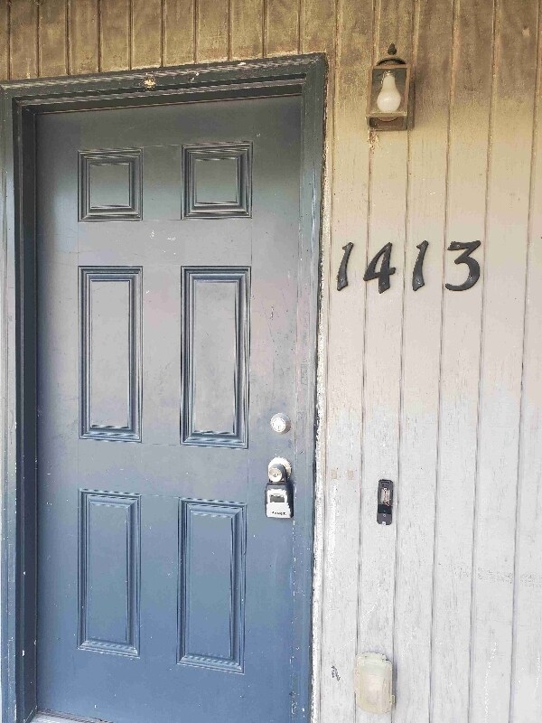 Foto del edificio - 1413 Tangora Ln