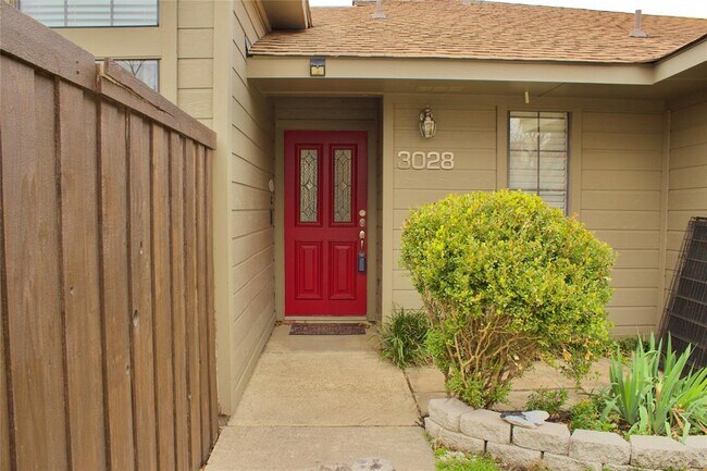 Building Photo - 3028 Allister St