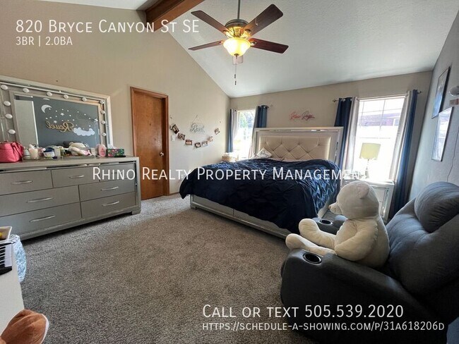 Building Photo - Delightful 3 Bedroom 2 Bathroom Near Kirtl...