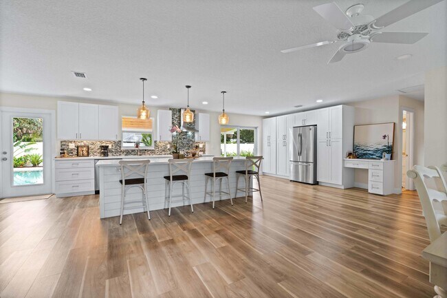 Building Photo - 2419 Snug Harbor Dr