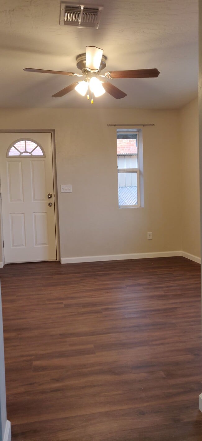 Building Photo - 24 W Rillito St