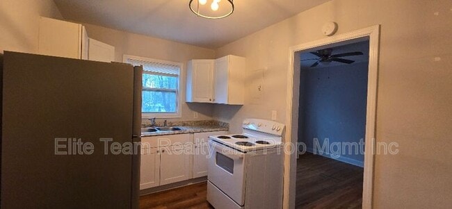 Foto del edificio - 2901 Clemson Ave