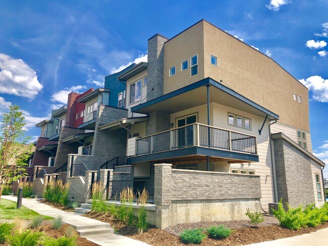 Foto del edificio - 1007 Leonard Ln