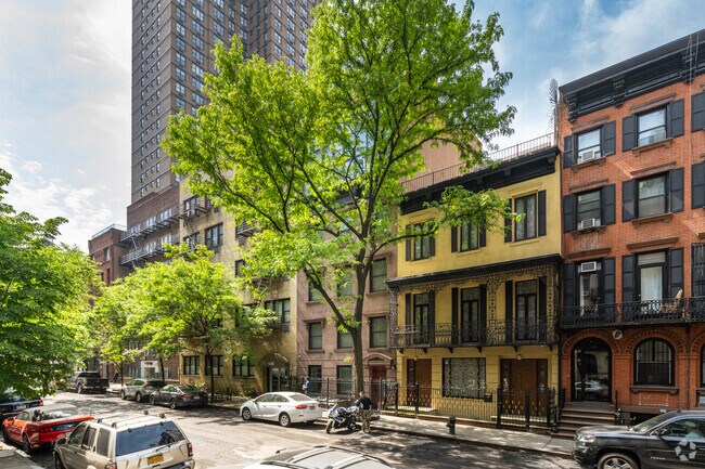 Building Photo - 144 E 30th St