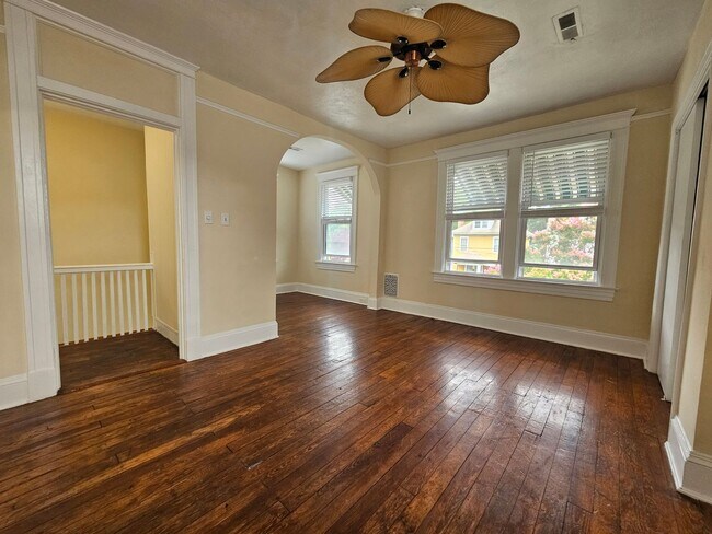 Building Photo - RhodeIsland623