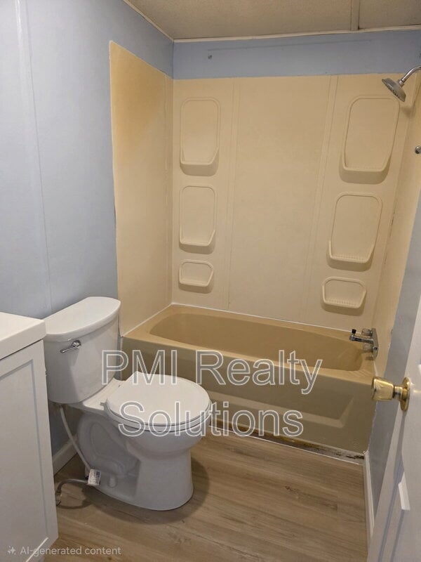 Building Photo - 310 Elberta Ave