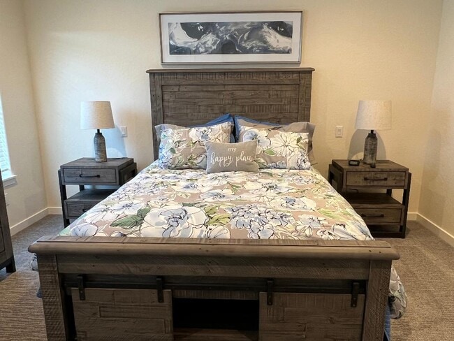 Building Photo - 1257 Q St