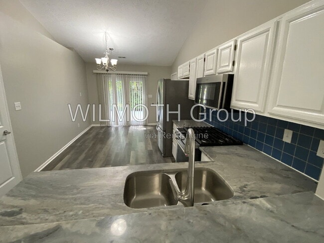 Building Photo - 8457 Traders Ct