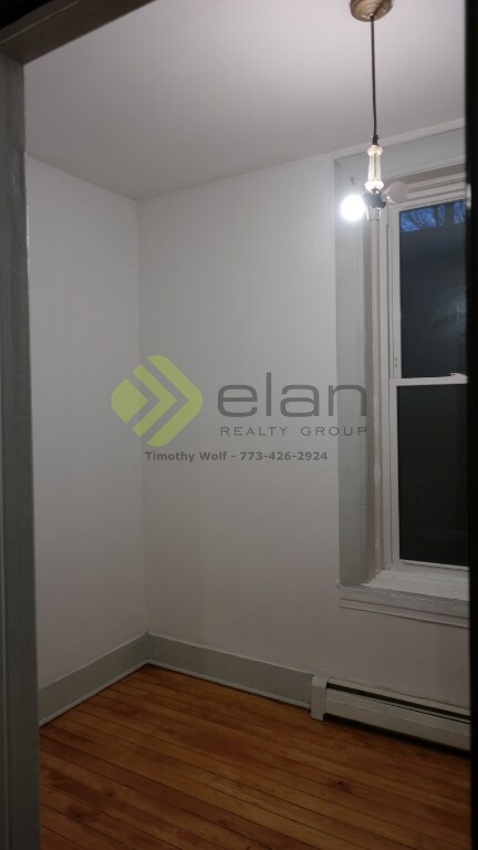 Foto del edificio - 2047 W Webster Ave