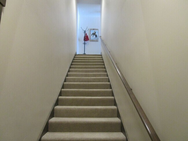 Building Photo - Delightful Monterra 2 Bed 2 Bath Condo wit...