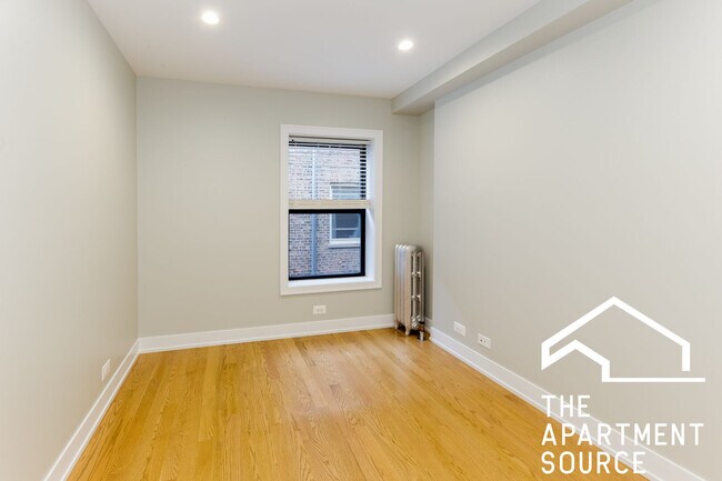 Foto del edificio - 516 W Cornelia Ave