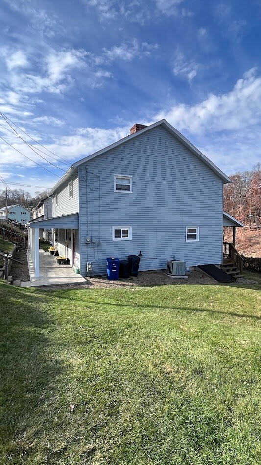 Building Photo - 1125 Springdale Dr