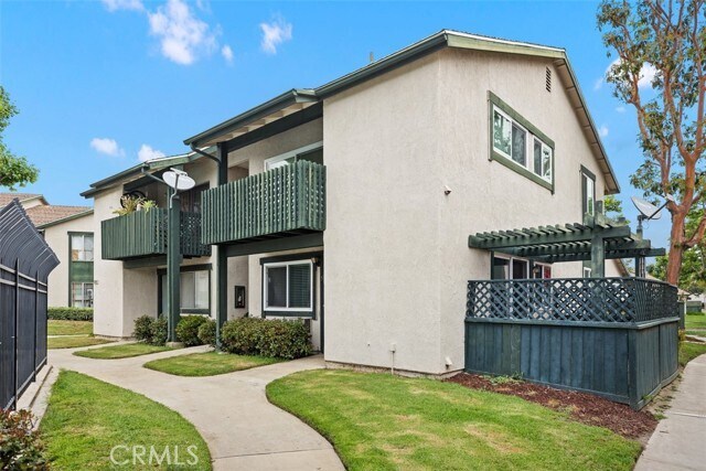 Building Photo - 23294 Orange Ave