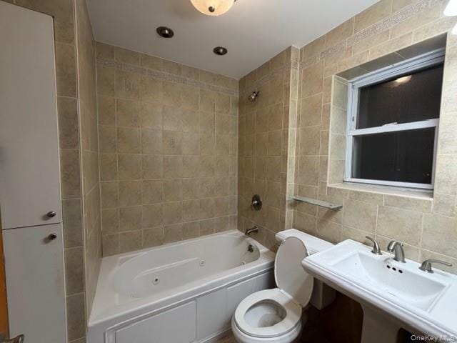 Building Photo - 1639 1/2 Pilgrim Ave