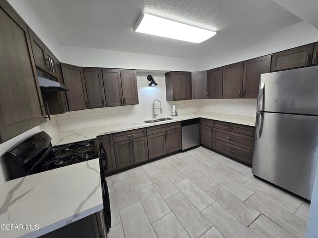 Building Photo - 11805 Taffy Bagley Dr