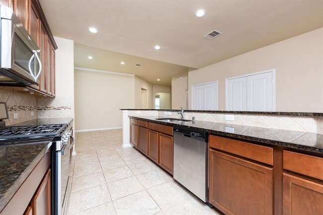 Building Photo - 407 Iris Rose Ct