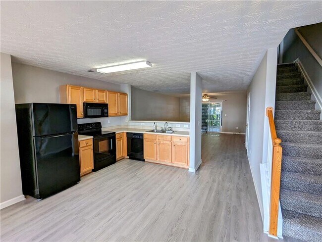 Foto del edificio - 6599 Arbor Gate Dr SW