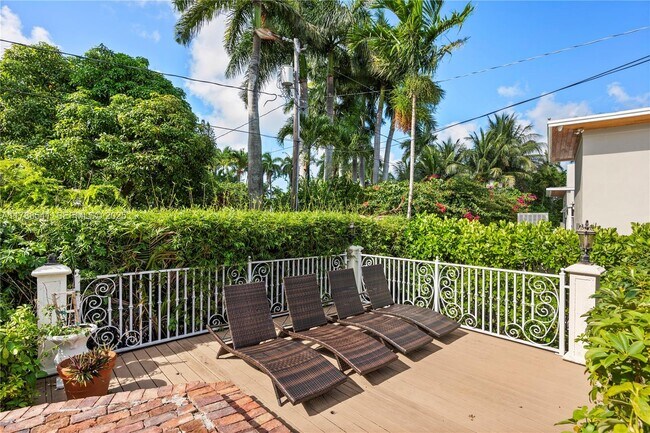 Foto del edificio - 1223 Jackson St