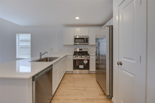 Foto del edificio - 9910 Oakheath Blf Dr