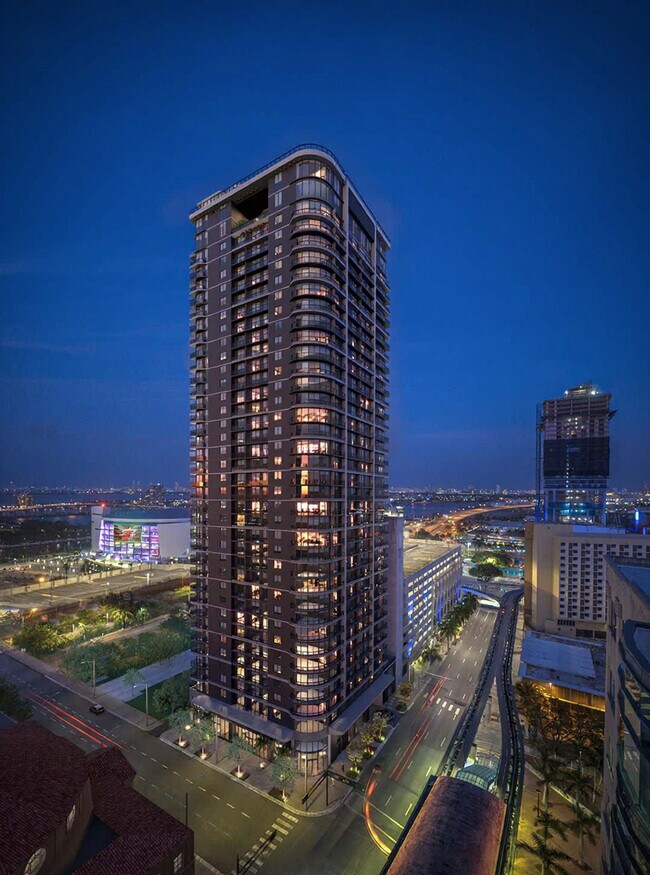 Foto del edificio - 121 NE 5th St