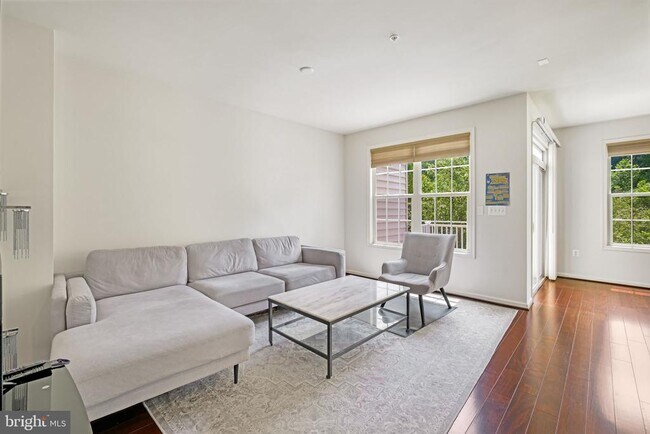 Foto del edificio - 1550 Rabbit Hollow Pl