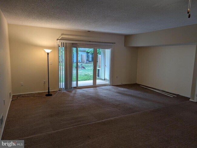 Foto del edificio - 2 Latta Ct