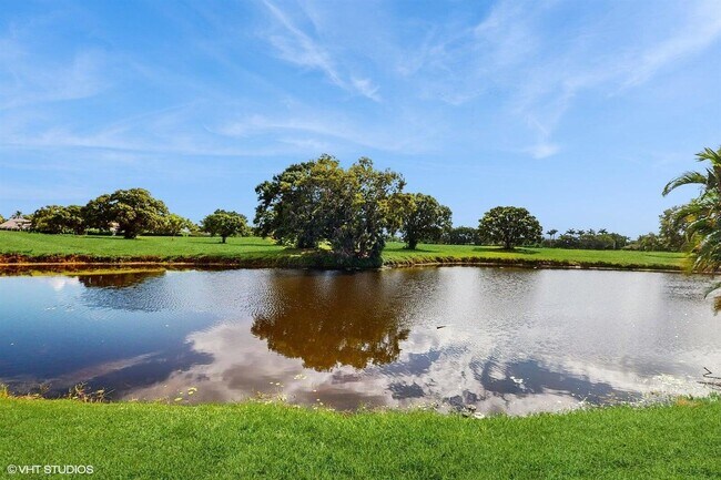 Foto del edificio - 2690 Linkside Dr