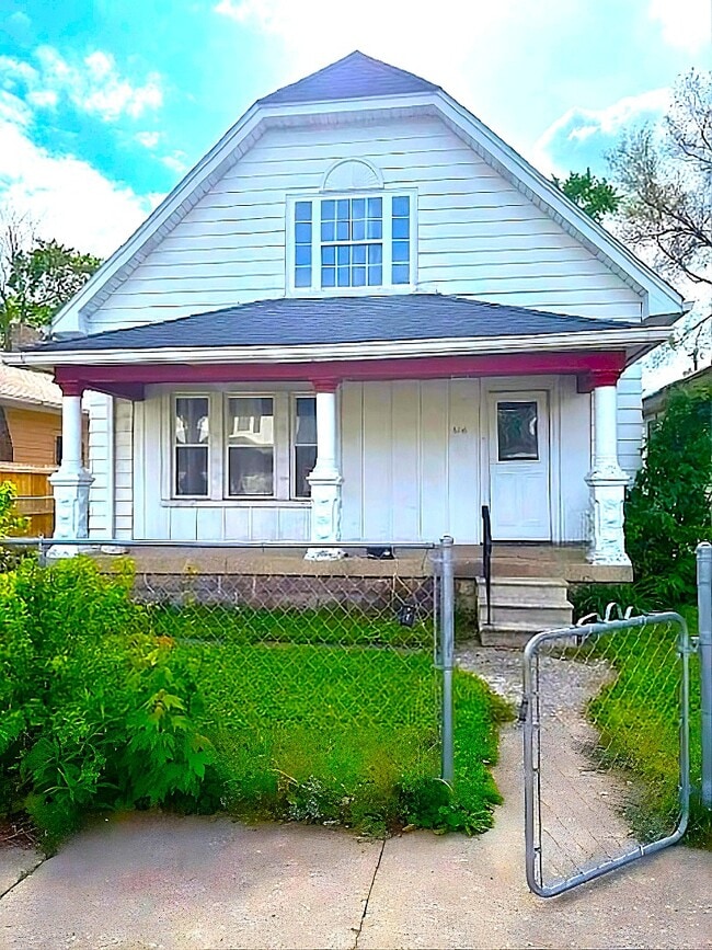 Building Photo - 616 N Exeter Ave