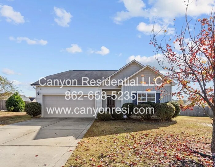 Foto principal - 3637 Crosswinds Dr