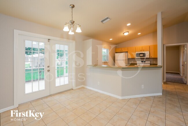 Foto del edificio - 1347 Russellville St