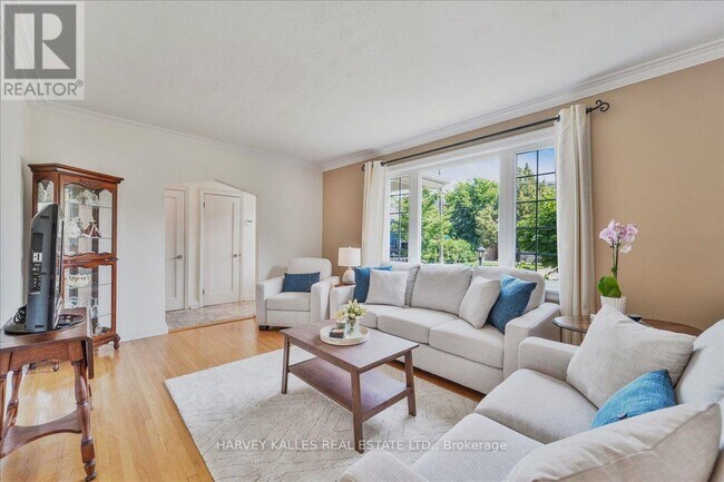 Photo du bâtiment - 274 Poyntz Ave