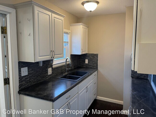 Building Photo - 1 br, 1 bath House - 617 SW MacVicar Ave