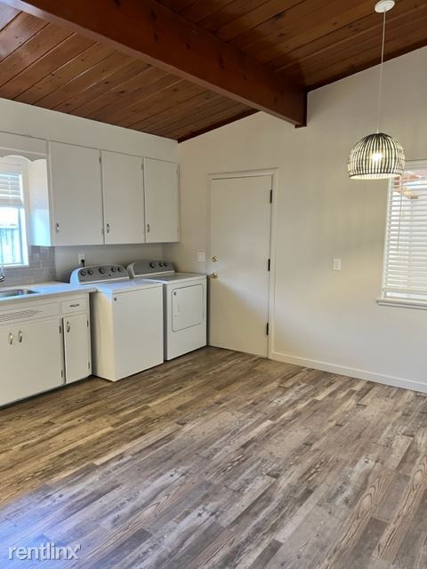 Foto del edificio - 2 br, 1 bath Duplex - 515 K Street