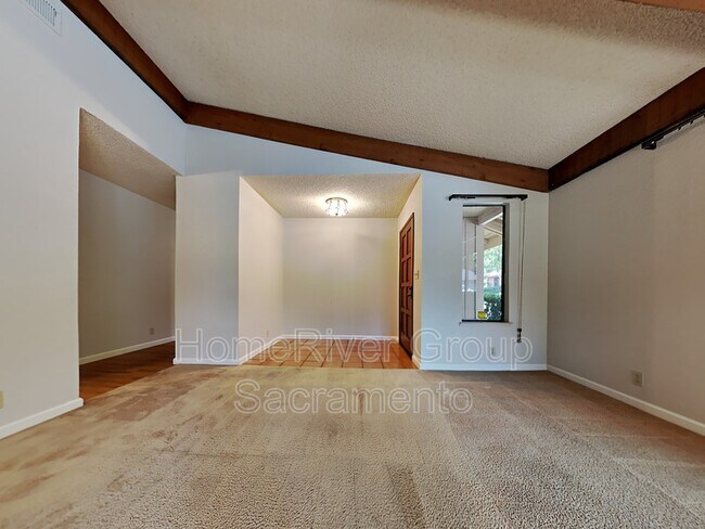 Building Photo - 5504 Sequoia Cir