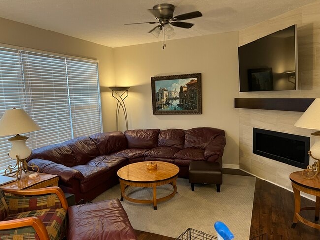 Living Room - 13086 Grand Vue Dr