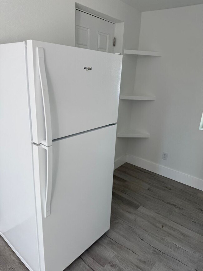 Foto del edificio - BRAND NEW 1-BEDROOM 1-BATH DUPLEX $1,200/ mo. - CLOSE TO EGLIN AFB