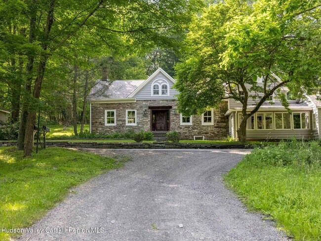 Building Photo - 50 Rose Hill Rd