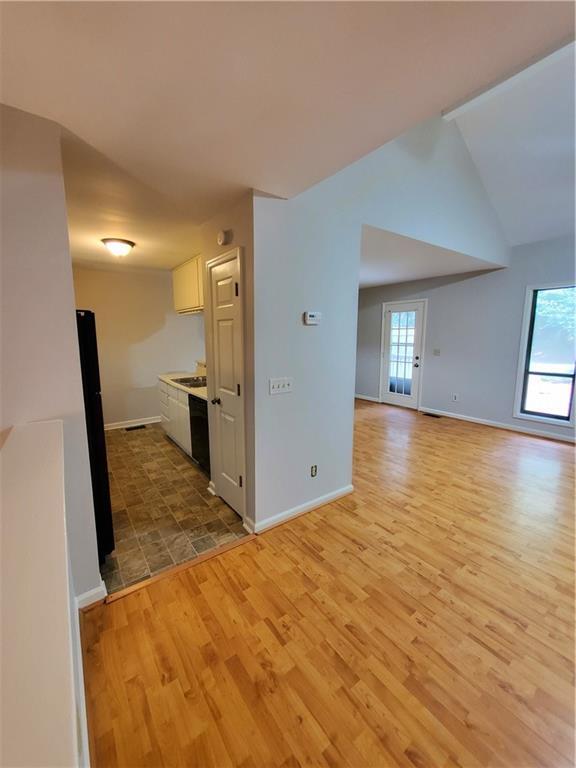Building Photo - 1124 Creatwood Cir