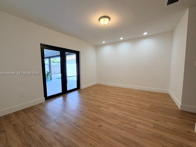 Foto del edificio - 11361 SW 145th Ave