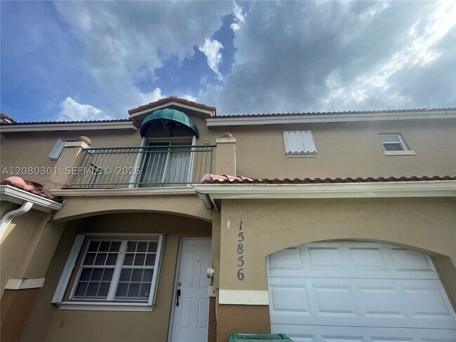 Foto del edificio - 15856 SW 71st St